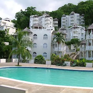 Hotel Skycastles, Ocho Rios